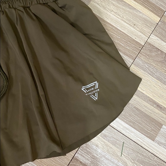 WSIRMEI TRANSCEND NOW athletic running shorts size women’s small - Picture 4 of 8